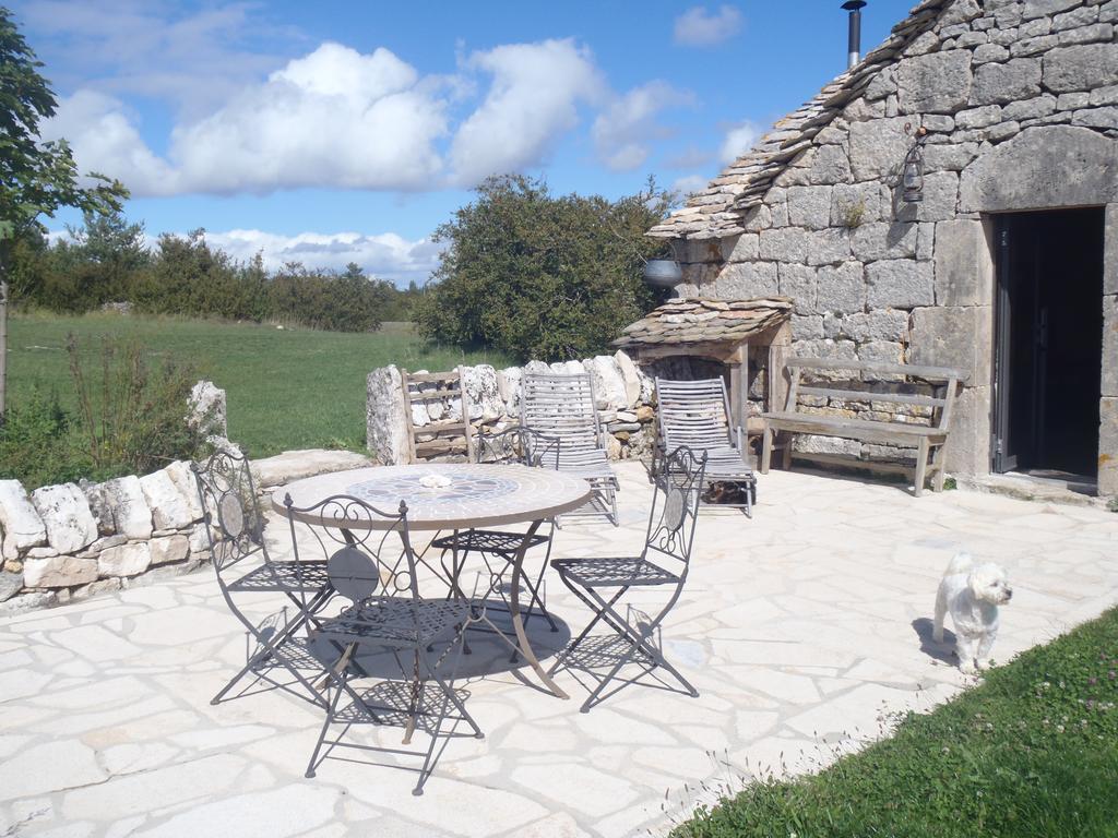 Chapelle Du Domaine De Bombes Holiday home *